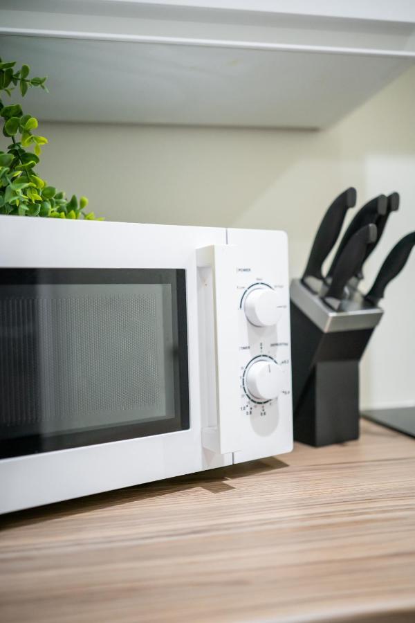 Bv Spacious 1-Bedroom Apartment Close To Town Center - Sleeps 6 Bradford  Zewnętrze zdjęcie