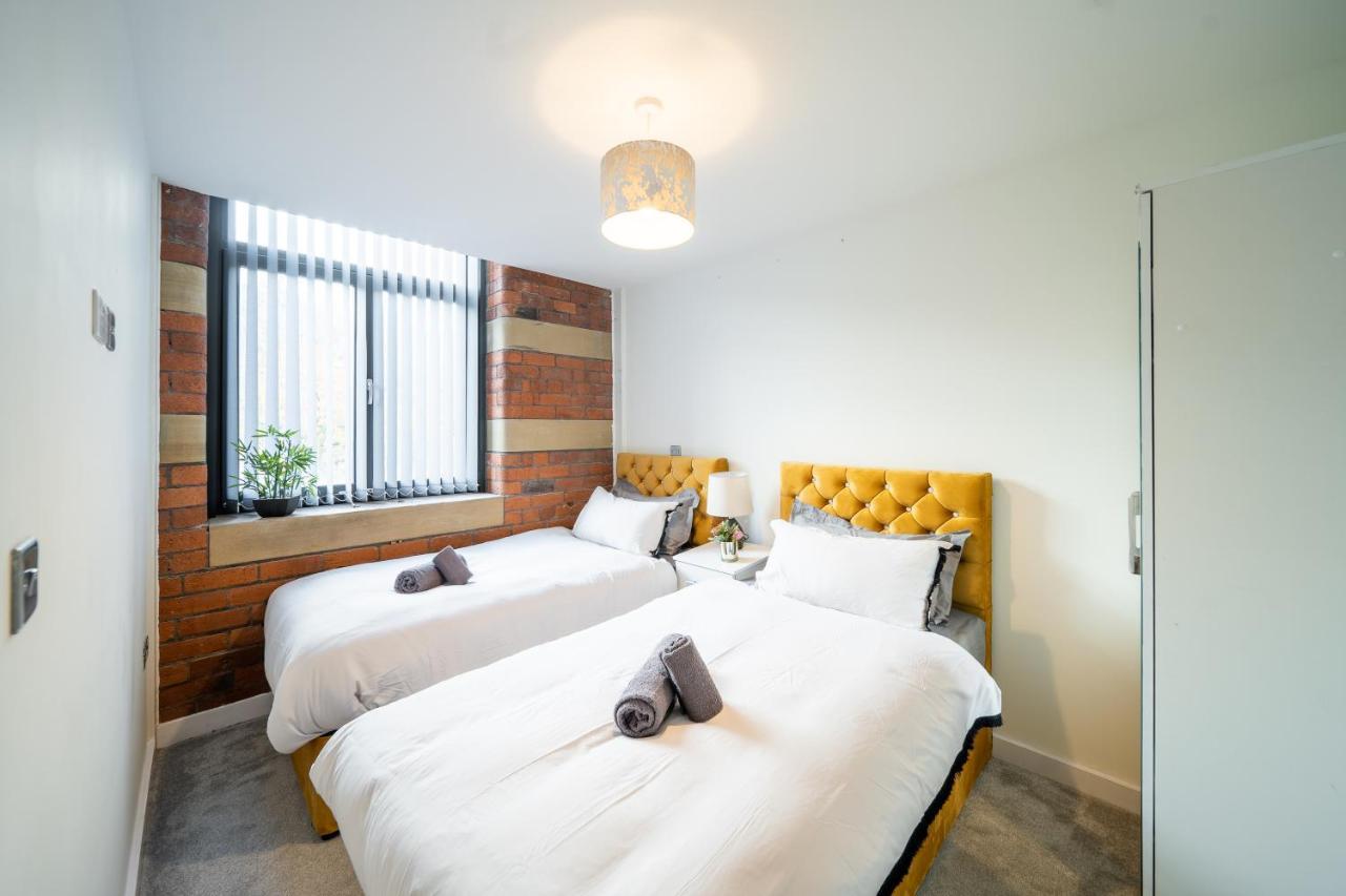Bv Spacious 1-Bedroom Apartment Close To Town Center - Sleeps 6 Bradford  Zewnętrze zdjęcie